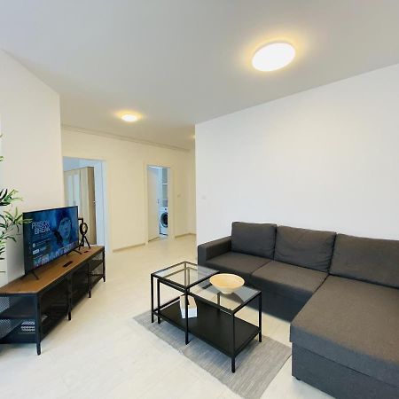 Charming Flat In Brasov With Balcony Panoramic View Apartamento Exterior foto