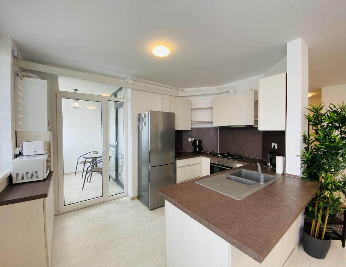 Charming Flat In Brasov With Balcony Panoramic View Apartamento Exterior foto