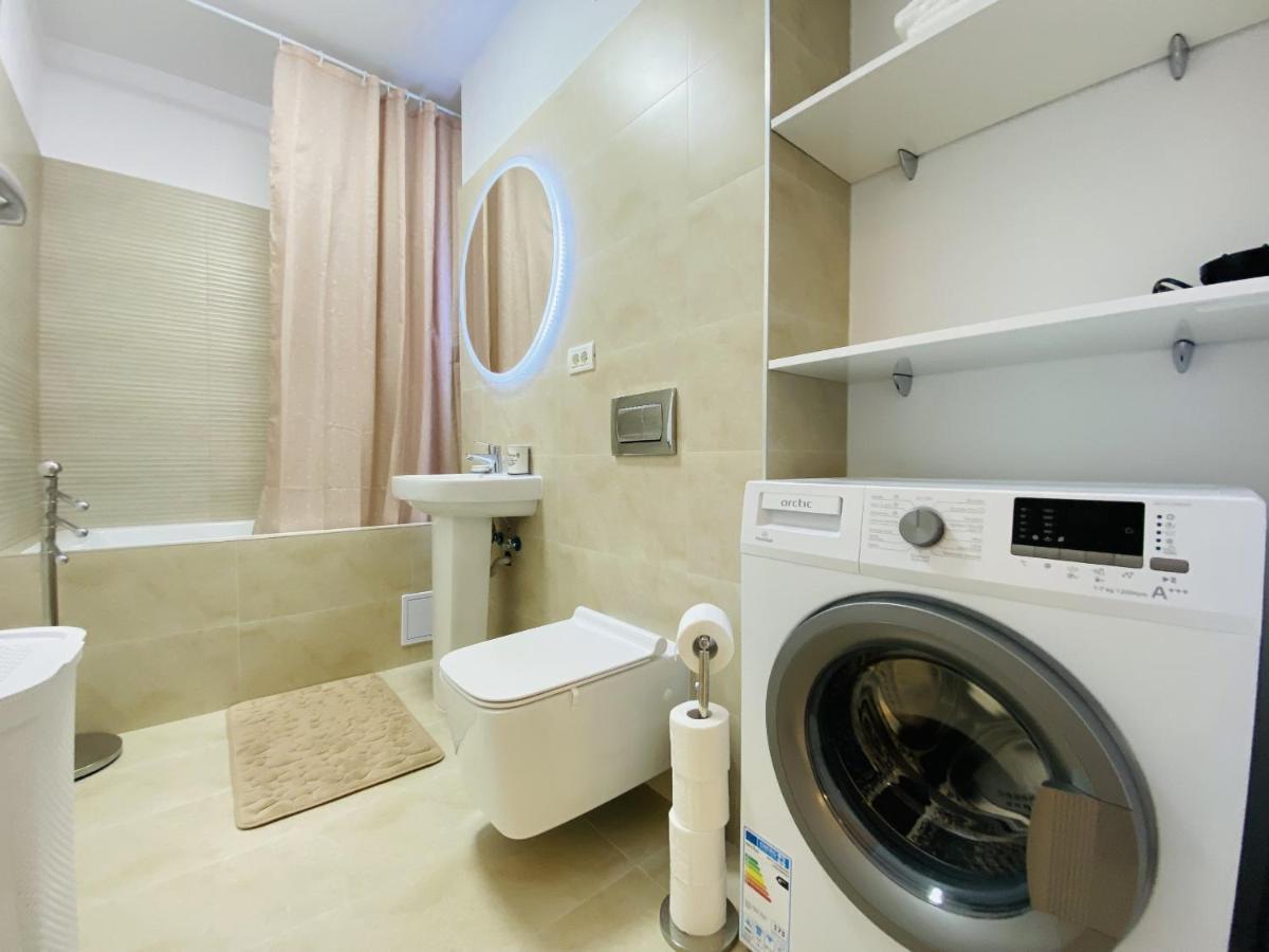 Charming Flat In Brasov With Balcony Panoramic View Apartamento Exterior foto