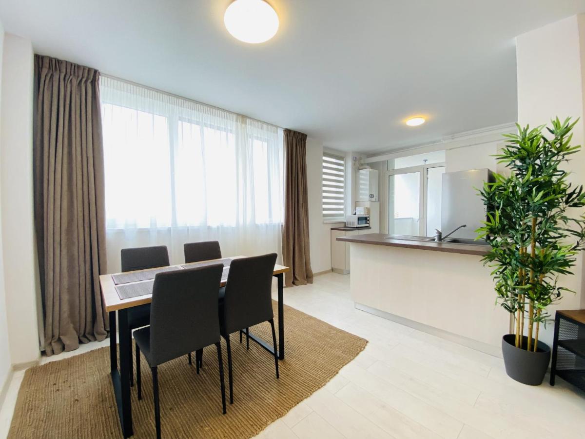 Charming Flat In Brasov With Balcony Panoramic View Apartamento Exterior foto